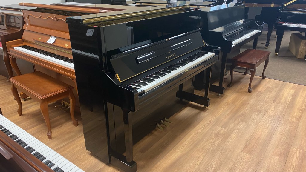 Yamaha U1 48" 2003 Upright Piano for sale
