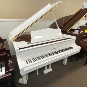 Yamaha C1 Baby Grand in White Polish