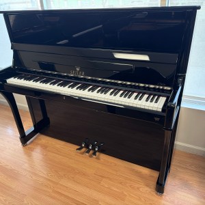 Seiler 126 Ebony Polish Nickel (open box loan return )