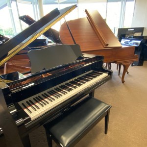 Yamaha GC1 Grand Piano