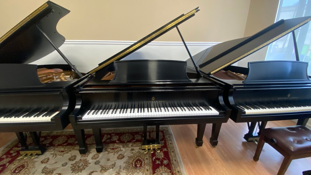 Steinway L grand piano